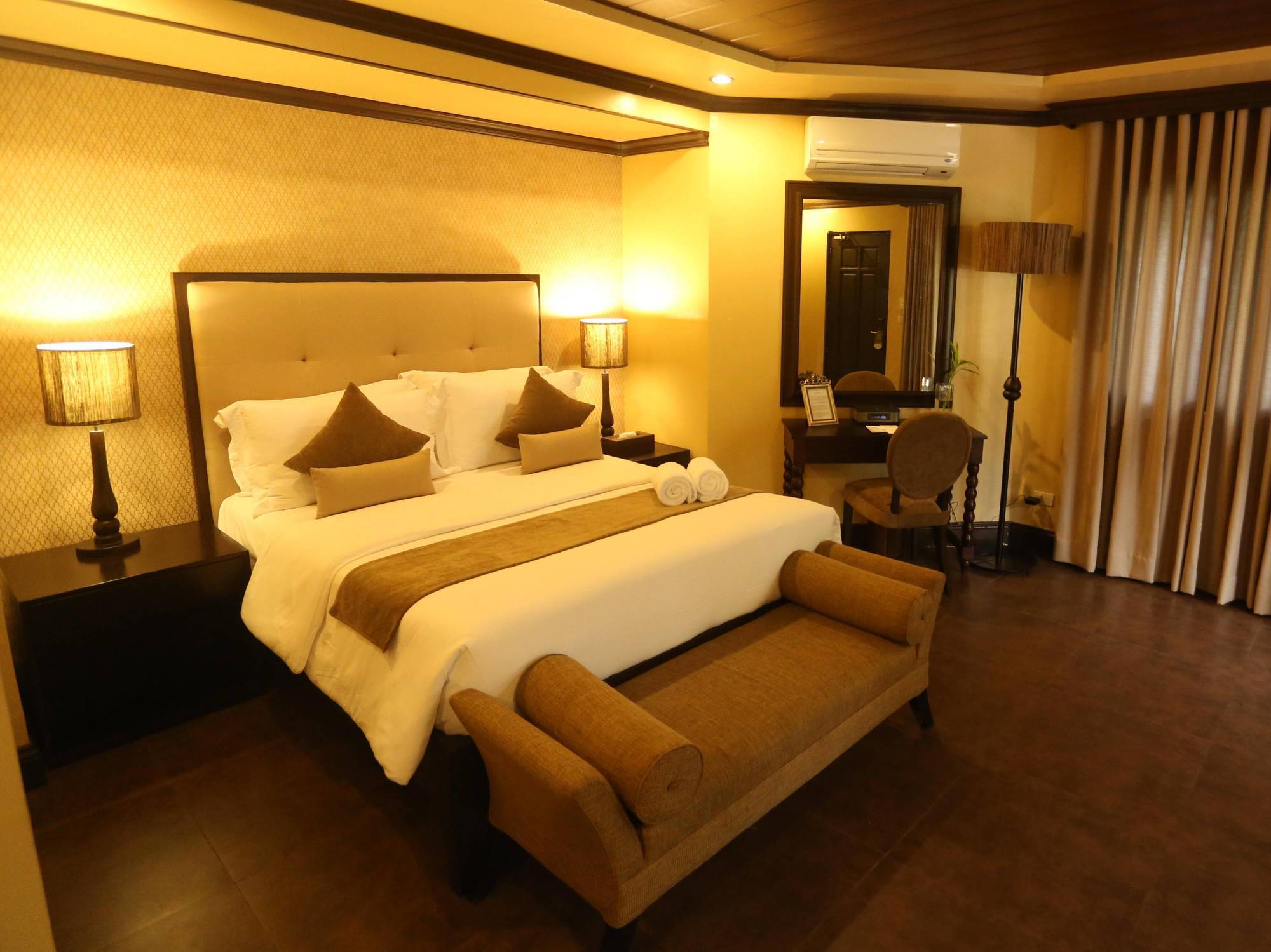 Hillcreek Gardens Tagaytay Hotel Luksuhin Exterior foto